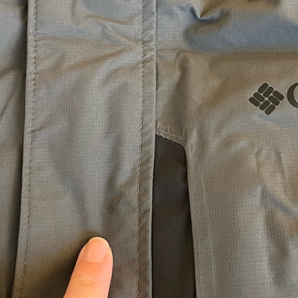 Columbia Ski Shell - Picture 15 of 15